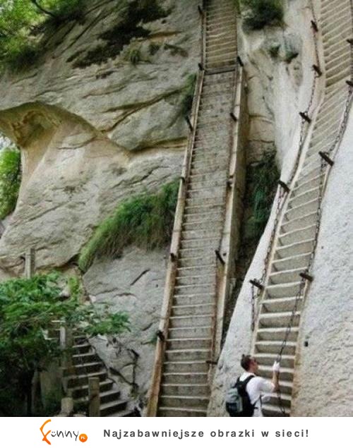 Najbardziej strome schody świata! Miałbyś odwagę wejść?