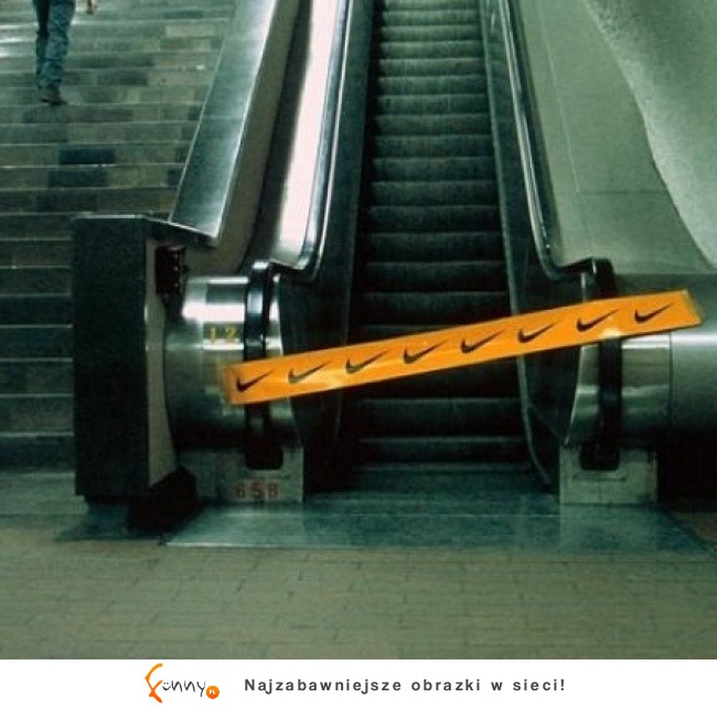 Najlepsze reklamy umieszczone na ruchomych schodach Najlepsze reklamy umieszczone na ruchomych schodach