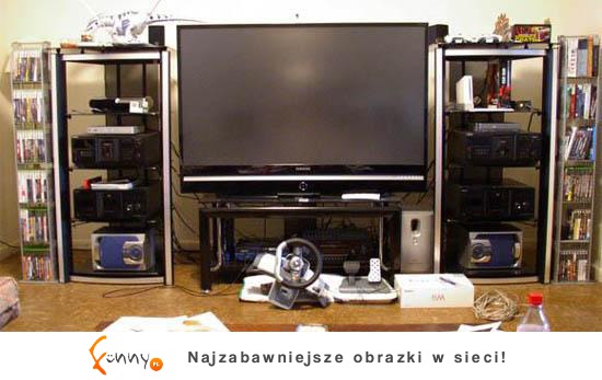 Zobacz jak powinien wyglądać pokój gracza - masakra!