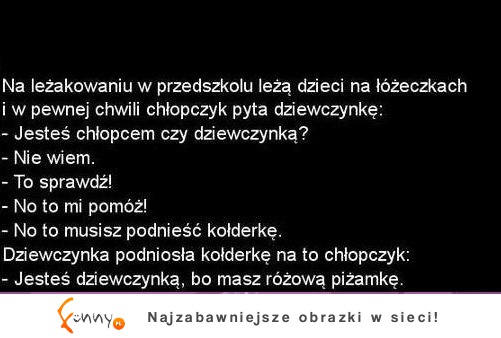 Na leżakowaniu chłopczyk sprawdza czy jego koleżanka jest dziewczynką...