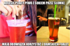 Kolesie pijący piwo z sokiem przez słomke