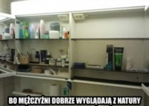 mężczyźni dobrze wyglądają z natury