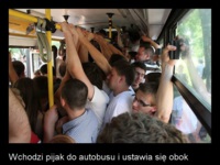 Wchodzi pijak do autobusu i ustawia się obok kobity!  Nagle gwałtownie hamuje autobus! haha :D